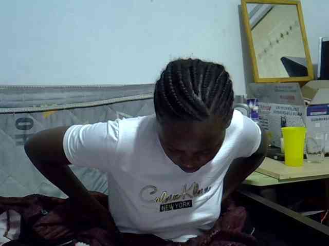 Sexybeiby1 webcam