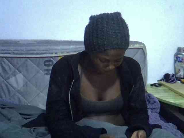 Sexybeiby1 webcam