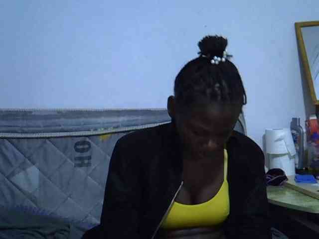 Sexybeiby1 webcam