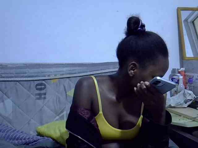 Sexybeiby1 webcam
