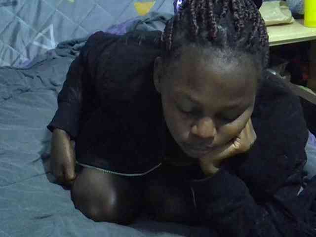 Sexybeiby1 webcam