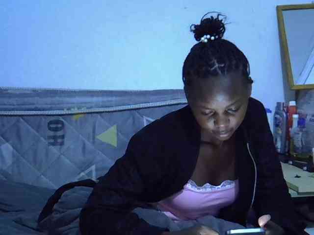 Sexybeiby1 webcam