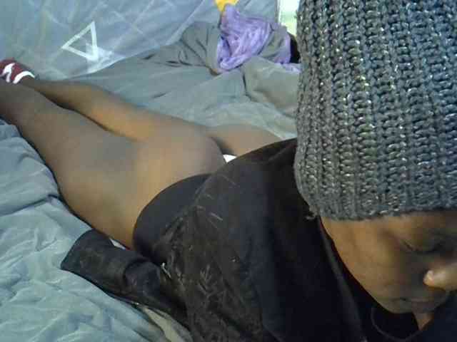 Sexybeiby1 webcam