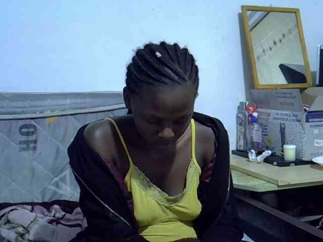 Sexybeiby1 webcam
