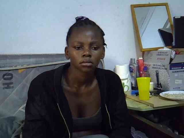Sexybeiby1 webcam