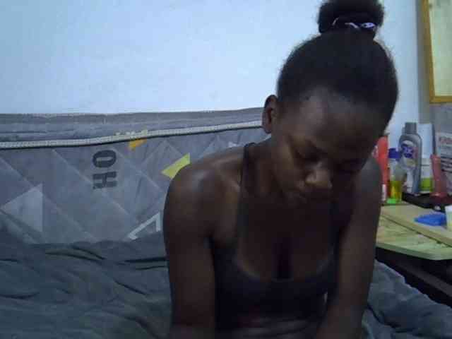 Sexybeiby1 webcam