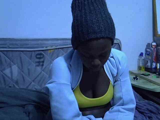 Sexybeiby1 webcam