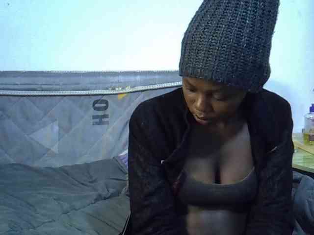 Sexybeiby1 webcam