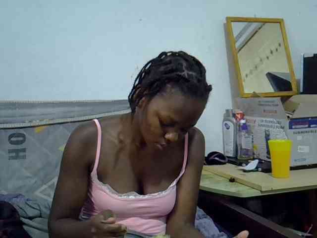 Sexybeiby1 webcam