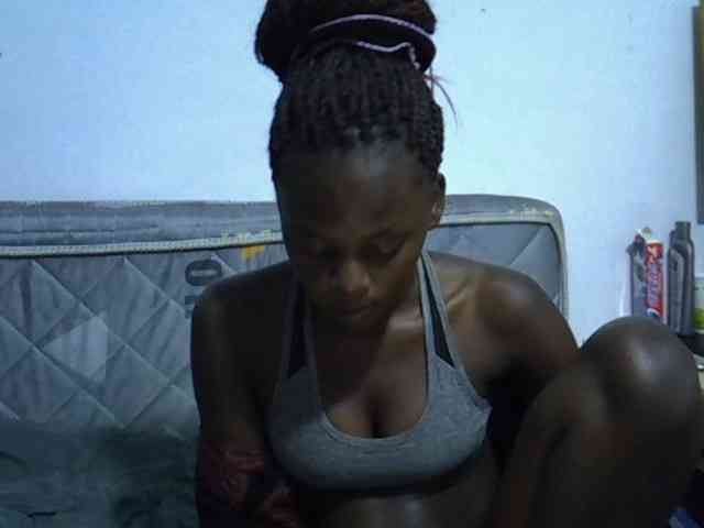 Sexybeiby1 webcam