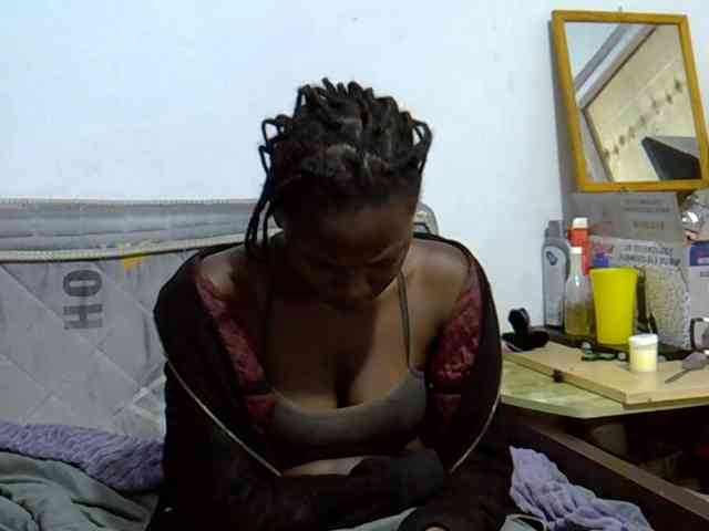 Sexybeiby1 webcam