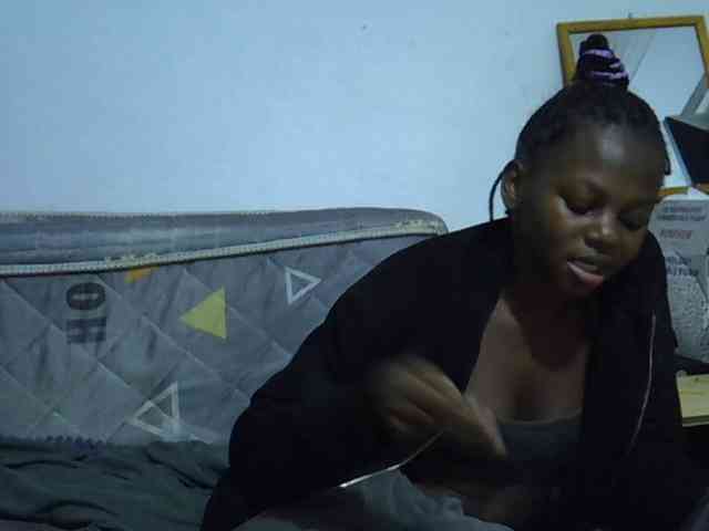 Sexybeiby1 webcam
