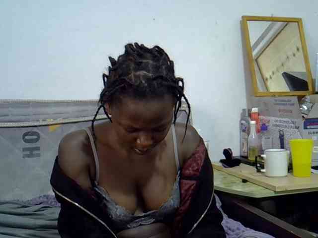 Sexybeiby1 webcam