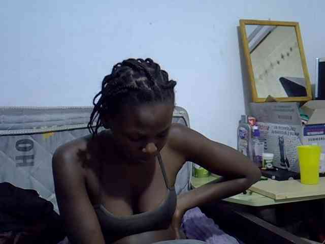 Sexybeiby1 webcam