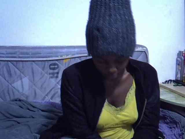 Sexybeiby1 webcam