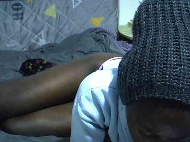 Sexybeiby1 webcam