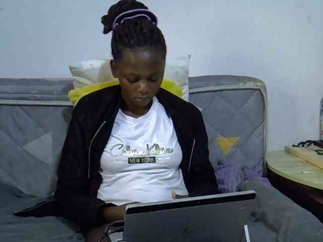 Sexybeiby1 webcam