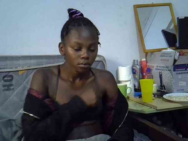 Sexybeiby1 webcam