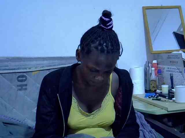 Sexybeiby1 webcam