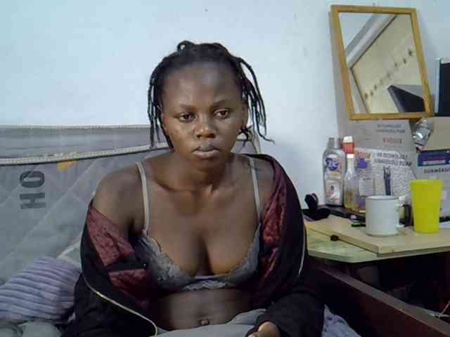 Sexybeiby1 webcam
