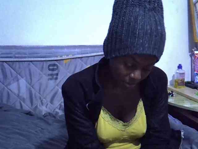 Sexybeiby1 webcam