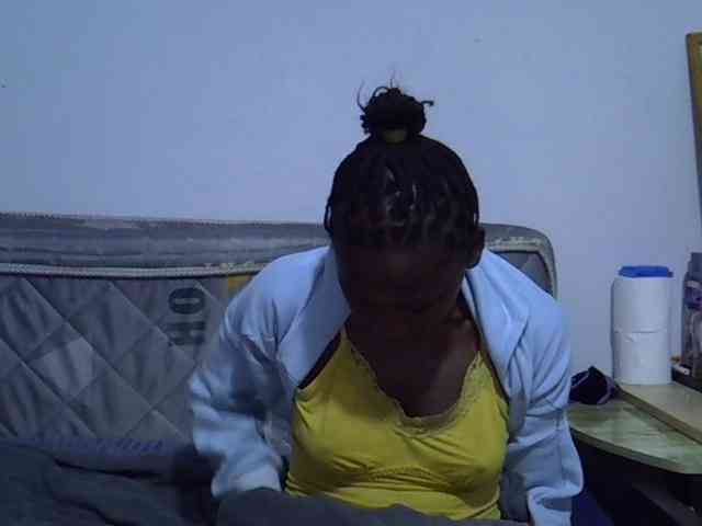 Sexybeiby1 webcam