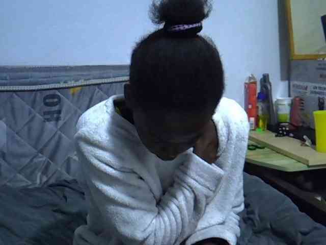 Sexybeiby1 webcam