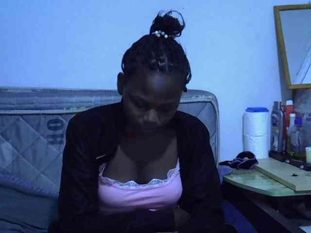 Sexybeiby1 webcam