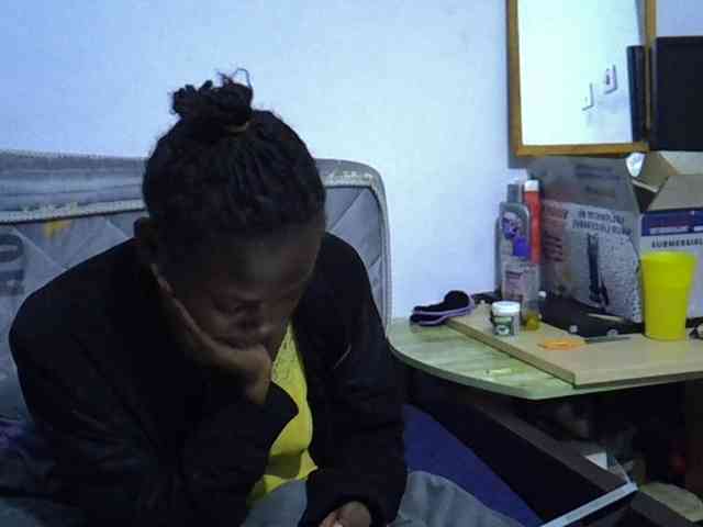 Sexybeiby1 webcam