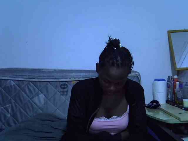 Sexybeiby1 webcam