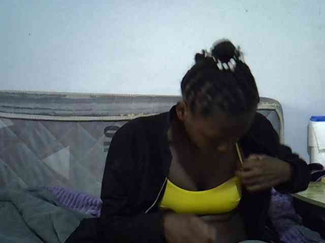 Sexybeiby1 webcam