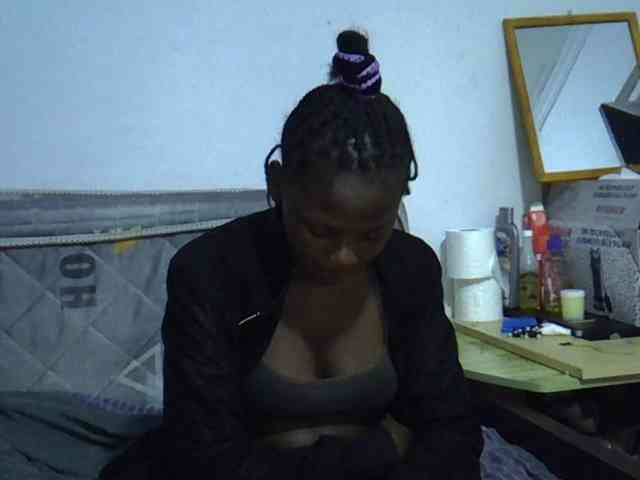Sexybeiby1 webcam