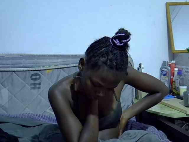 Sexybeiby1 webcam