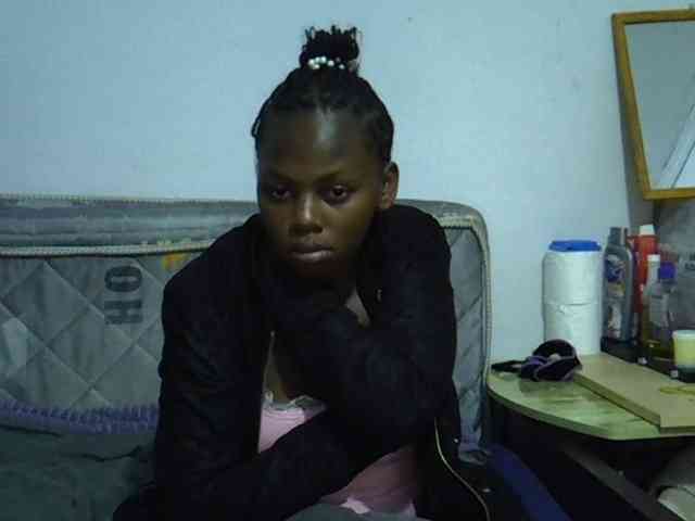 Sexybeiby1 webcam