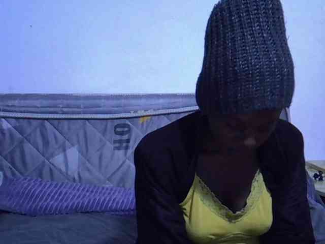 Sexybeiby1 webcam