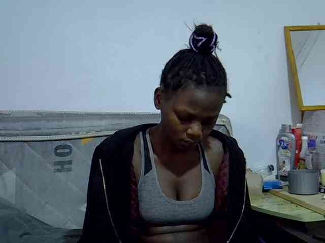 Sexybeiby1 webcam
