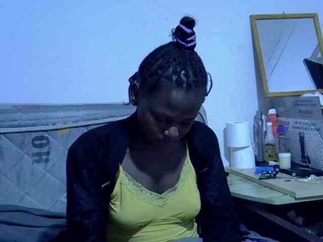 Sexybeiby1 webcam