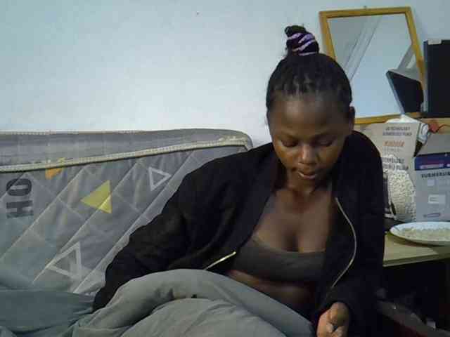 Sexybeiby1 webcam