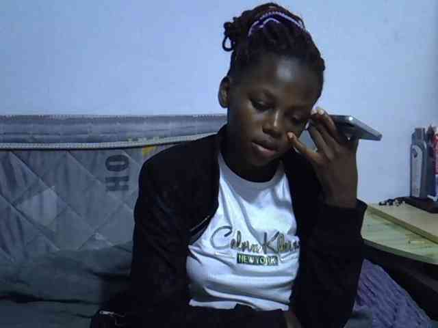 Sexybeiby1 webcam