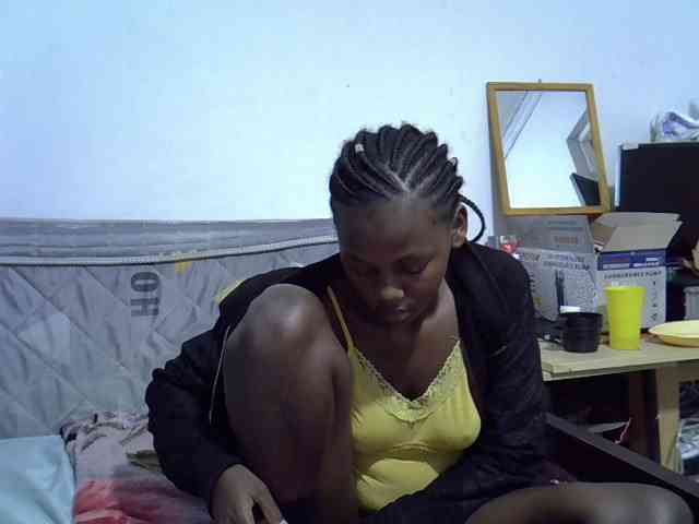 Sexybeiby1 webcam