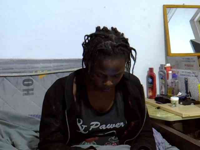 Sexybeiby1 webcam