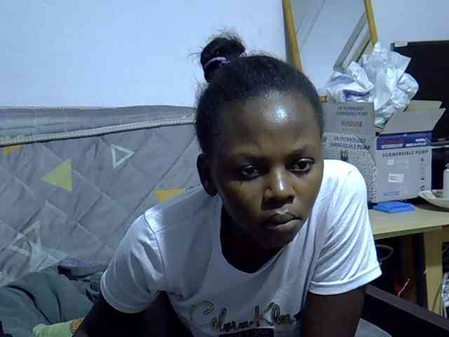 Sexybeiby1 webcam