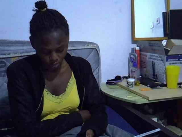 Sexybeiby1 webcam