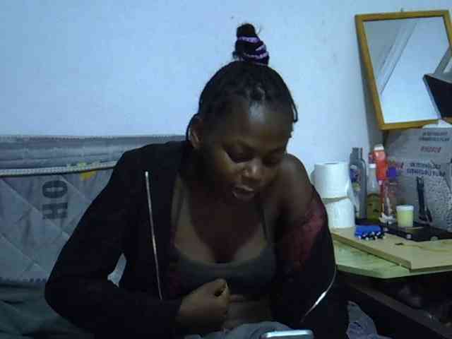 Sexybeiby1 webcam