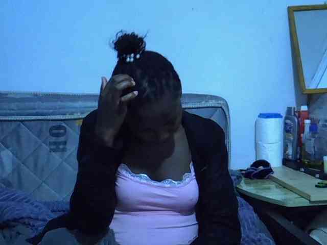 Sexybeiby1 webcam