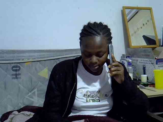 Sexybeiby1 webcam