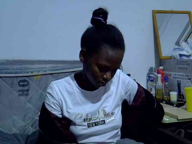 Sexybeiby1 webcam