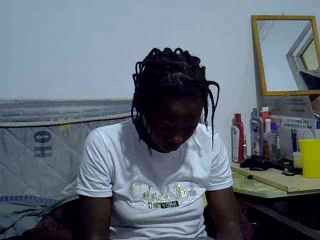 Sexybeiby1 webcam