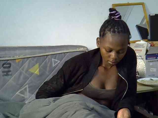 Sexybeiby1 webcam