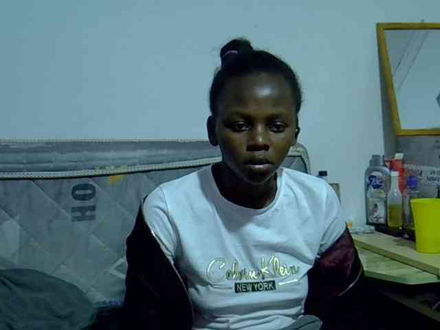 Sexybeiby1 webcam